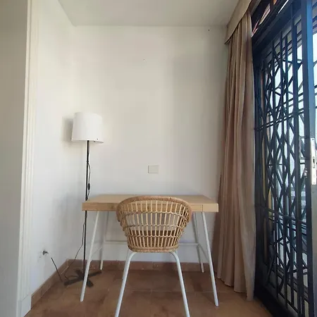 Quiet Duplex Close To The 아파트